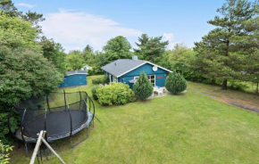 3 Bedroom Stunning Home In Tarm